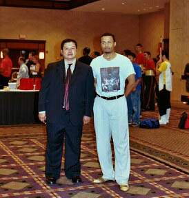 Chaan-tzu Ismail Saadat and SiFu Raymond Wong taking a short break during the intermission
